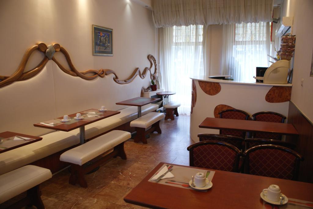 Budget Hotel Thorbecke Амстердам Экстерьер фото