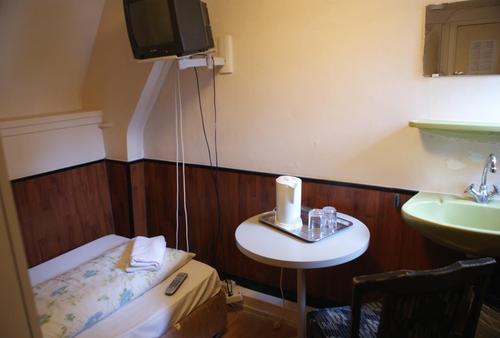 Budget Hotel Thorbecke Амстердам Номер фото