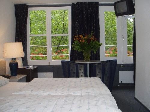 Budget Hotel Thorbecke Амстердам Номер фото